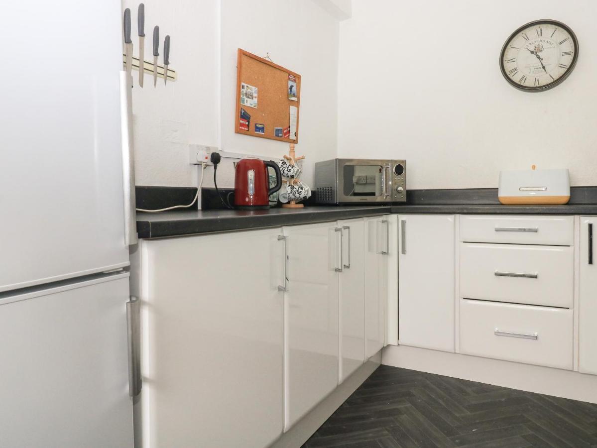 Clarendon House Villa Долиш Екстериор снимка